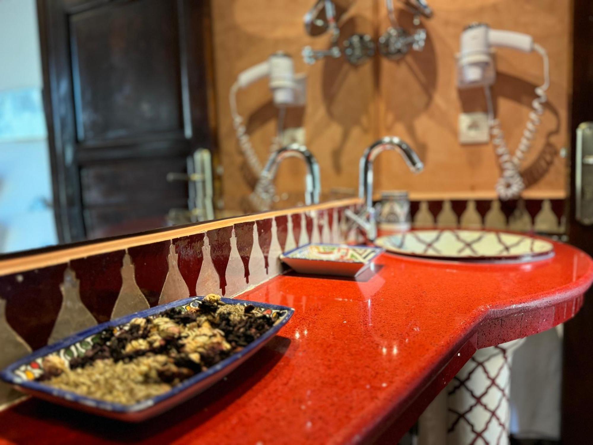 Riad Mazar Fes Luaran gambar